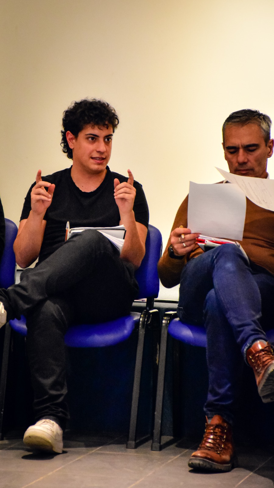 Carteles y banderas en la marcha por el triple femicidio