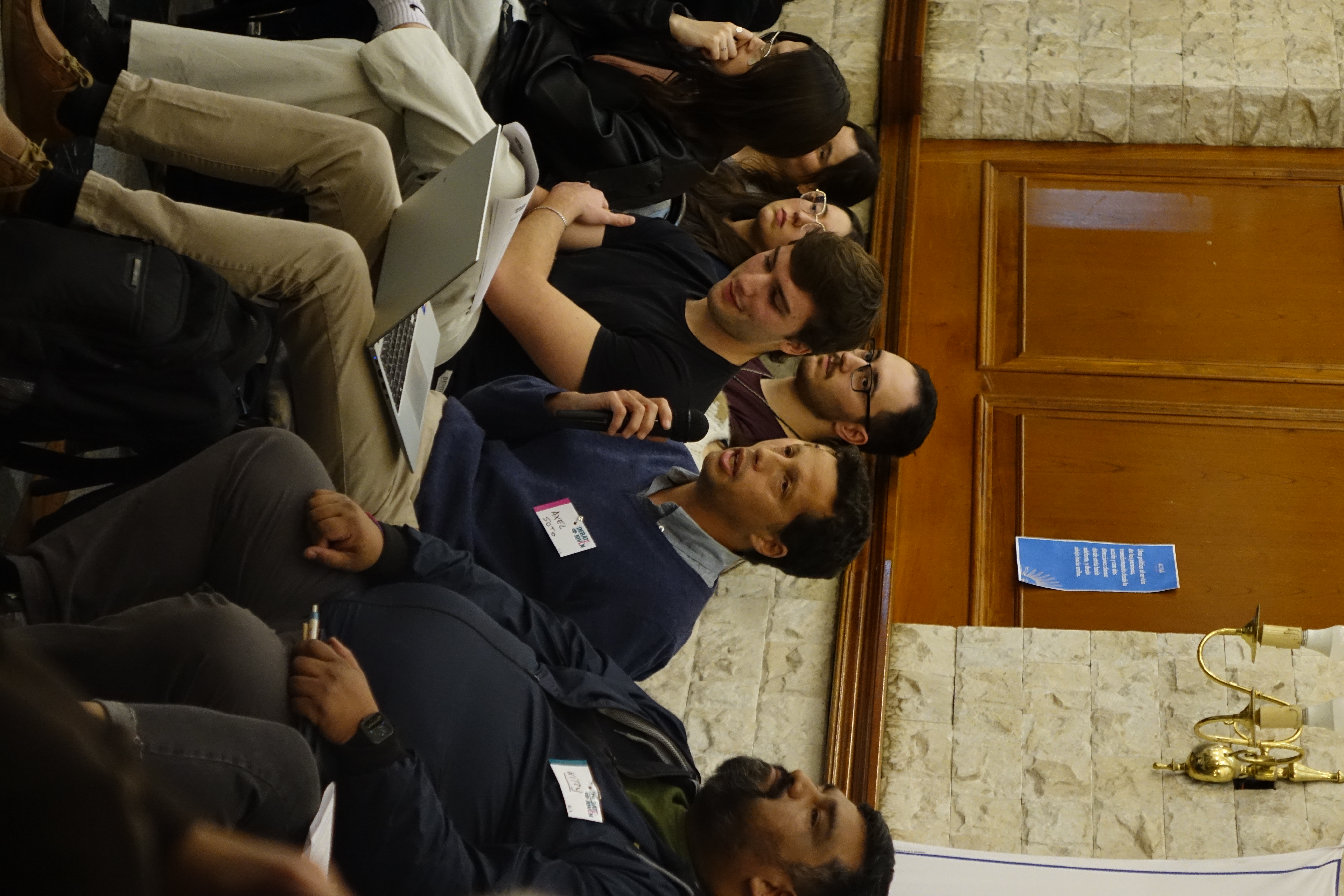 Vista general de la marcha y su bandera principal